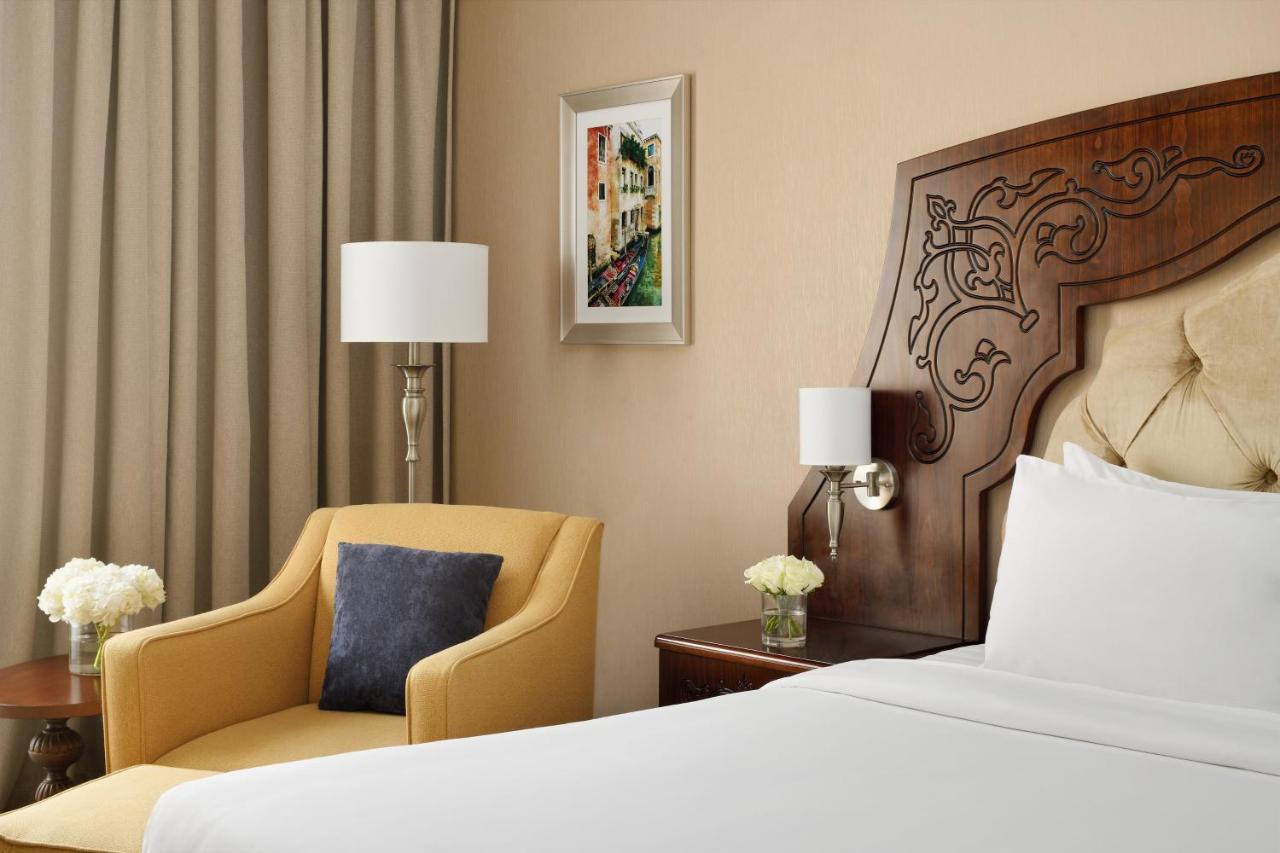 होटल Crowne Plaza Al Waha By Ihg