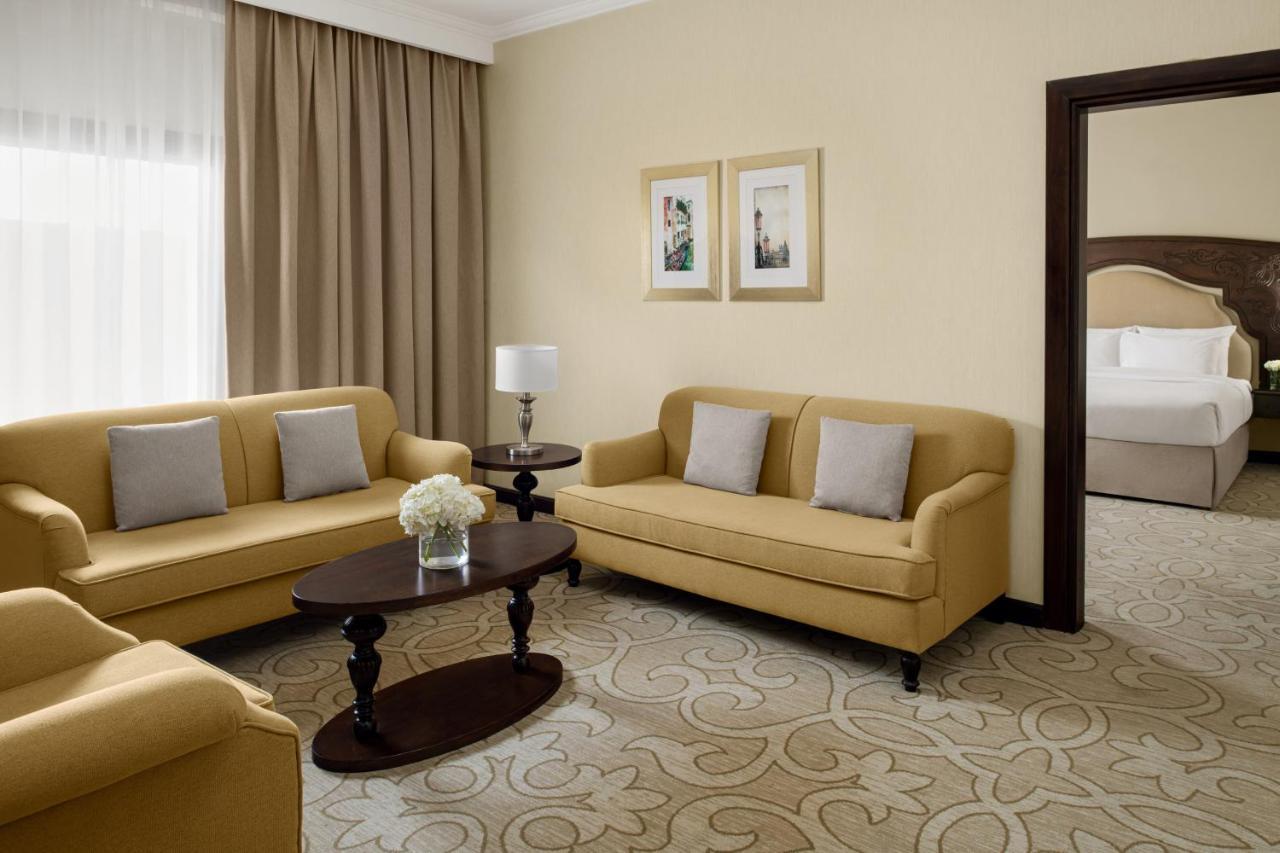 Crowne Plaza Al Waha By Ihg होटल