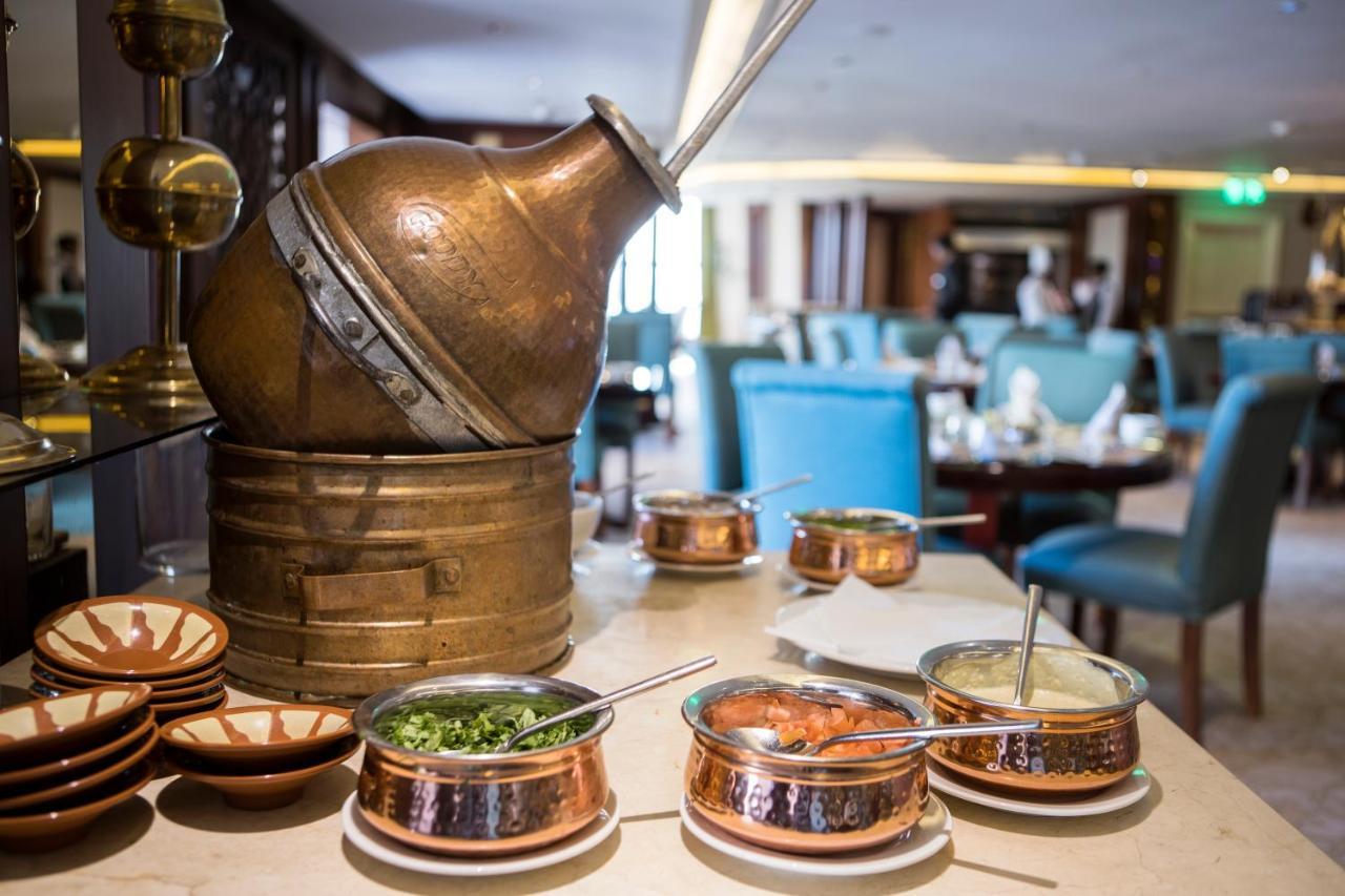 होटल Crowne Plaza Al Waha By Ihg
