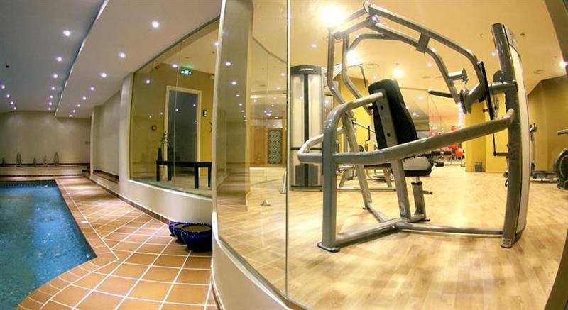 होटल Crowne Plaza Al Waha By Ihg 4*
